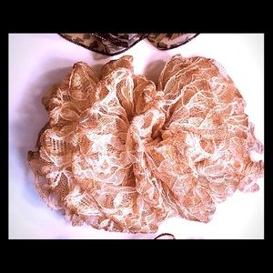 Luxury vintage 80s Nieman Marcus lace hair barrette